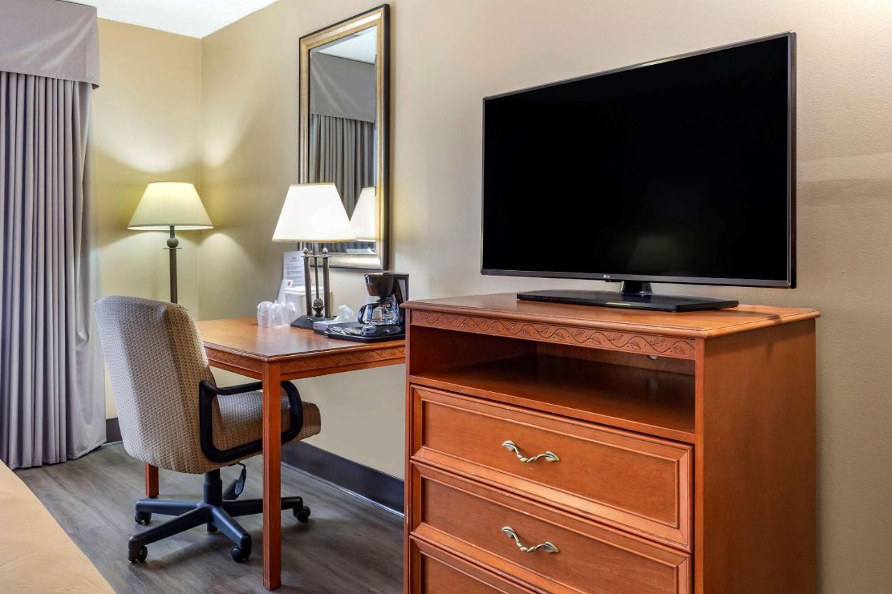 Econo Lodge & Suites Southern Pines Zewnętrze zdjęcie