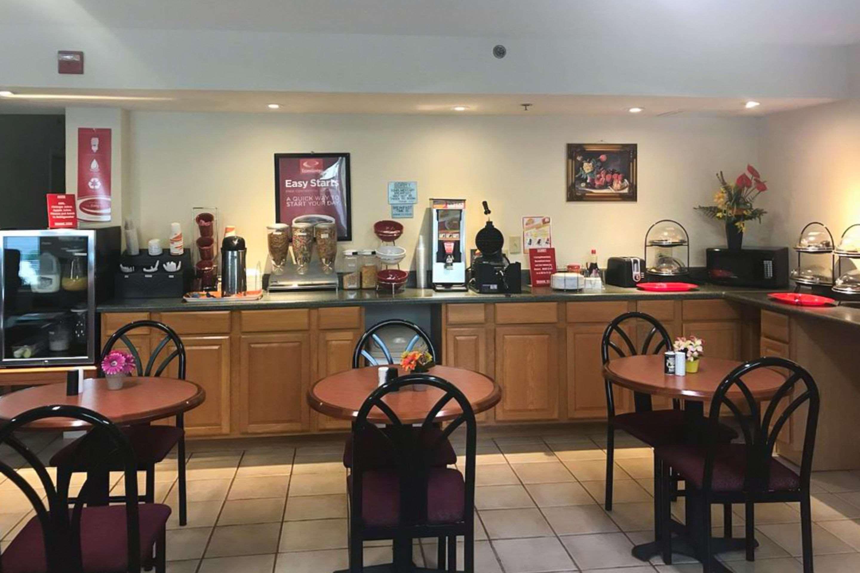 Econo Lodge & Suites Southern Pines Zewnętrze zdjęcie
