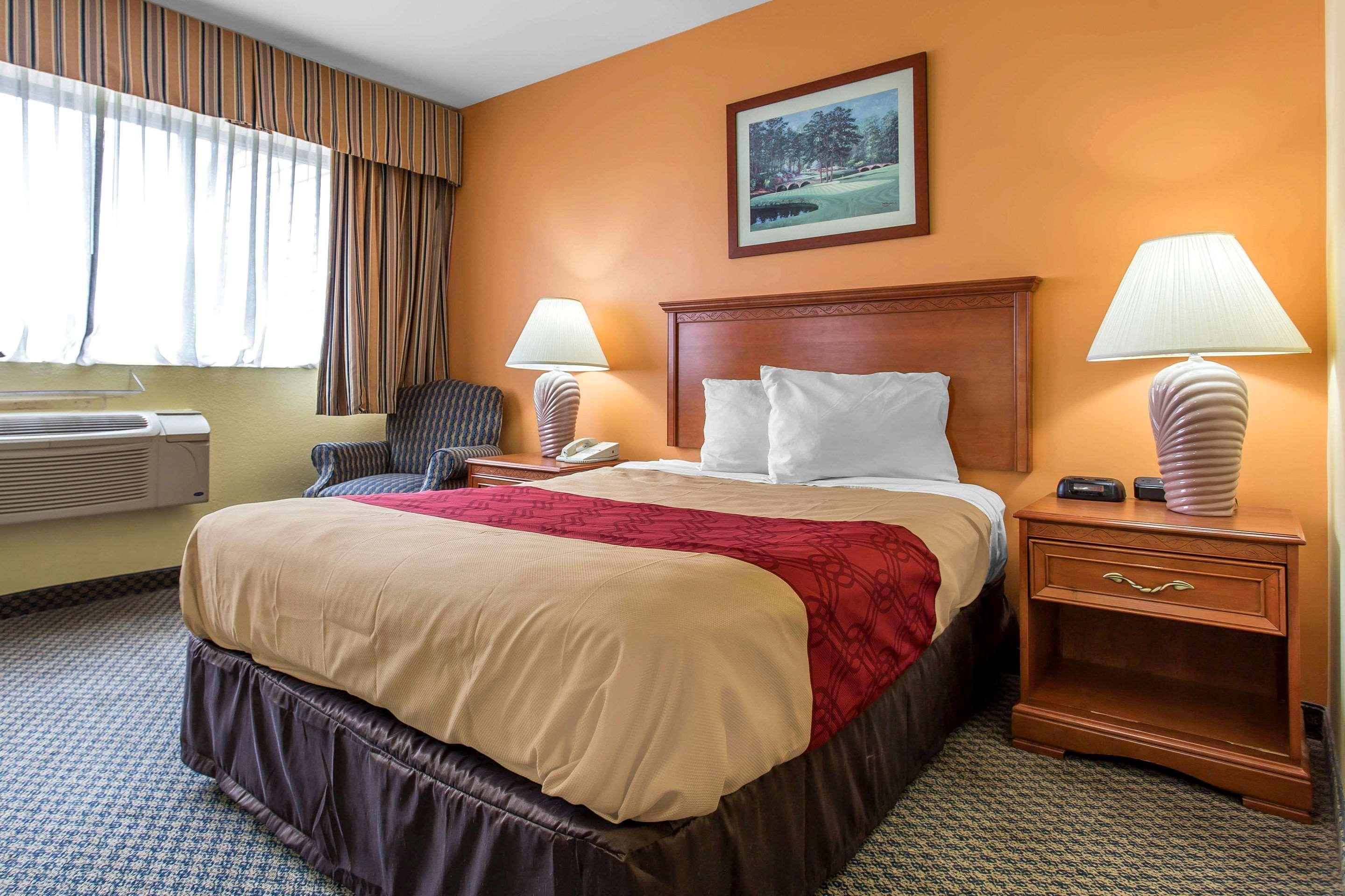 Econo Lodge & Suites Southern Pines Zewnętrze zdjęcie