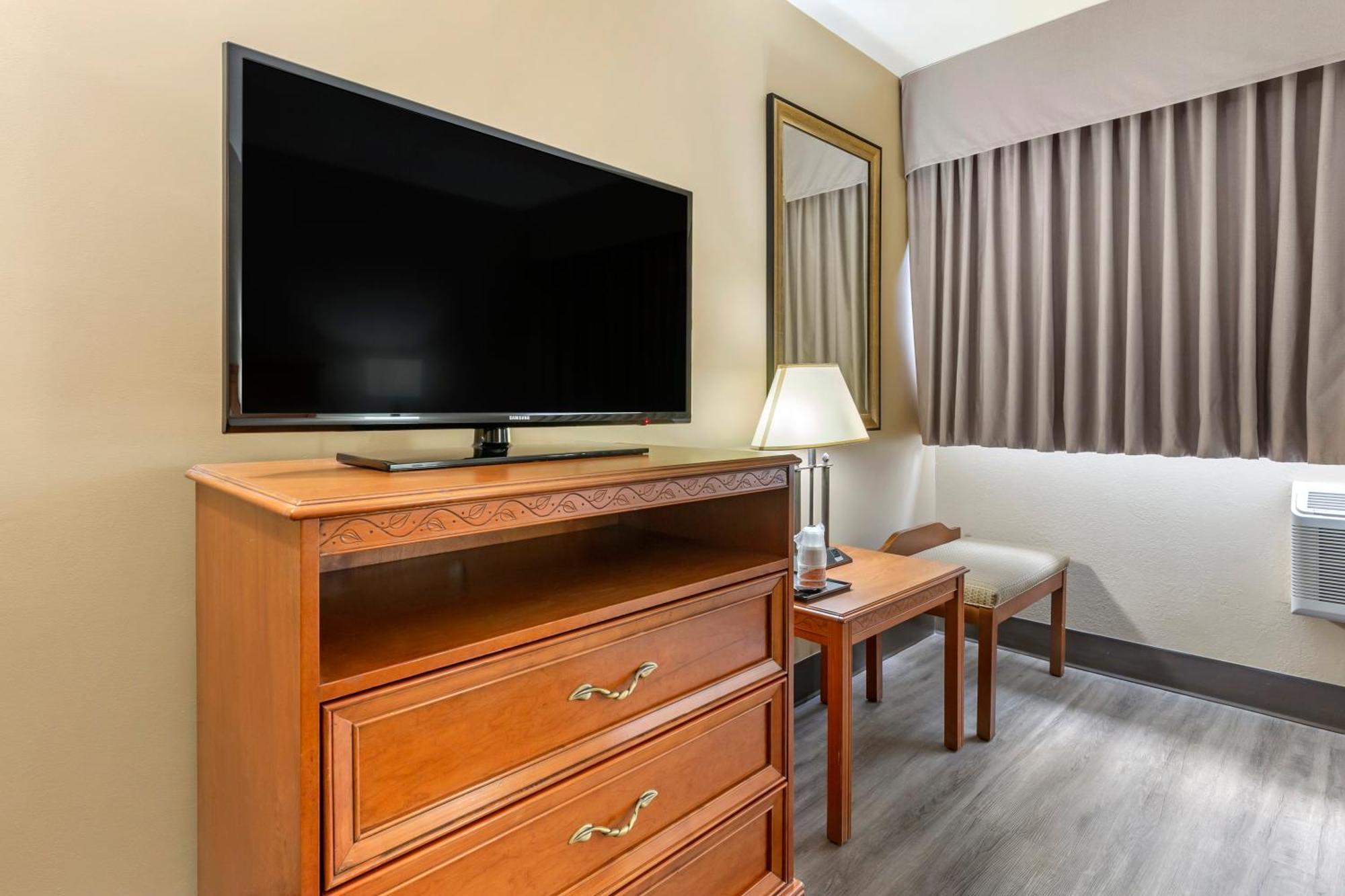 Econo Lodge & Suites Southern Pines Zewnętrze zdjęcie