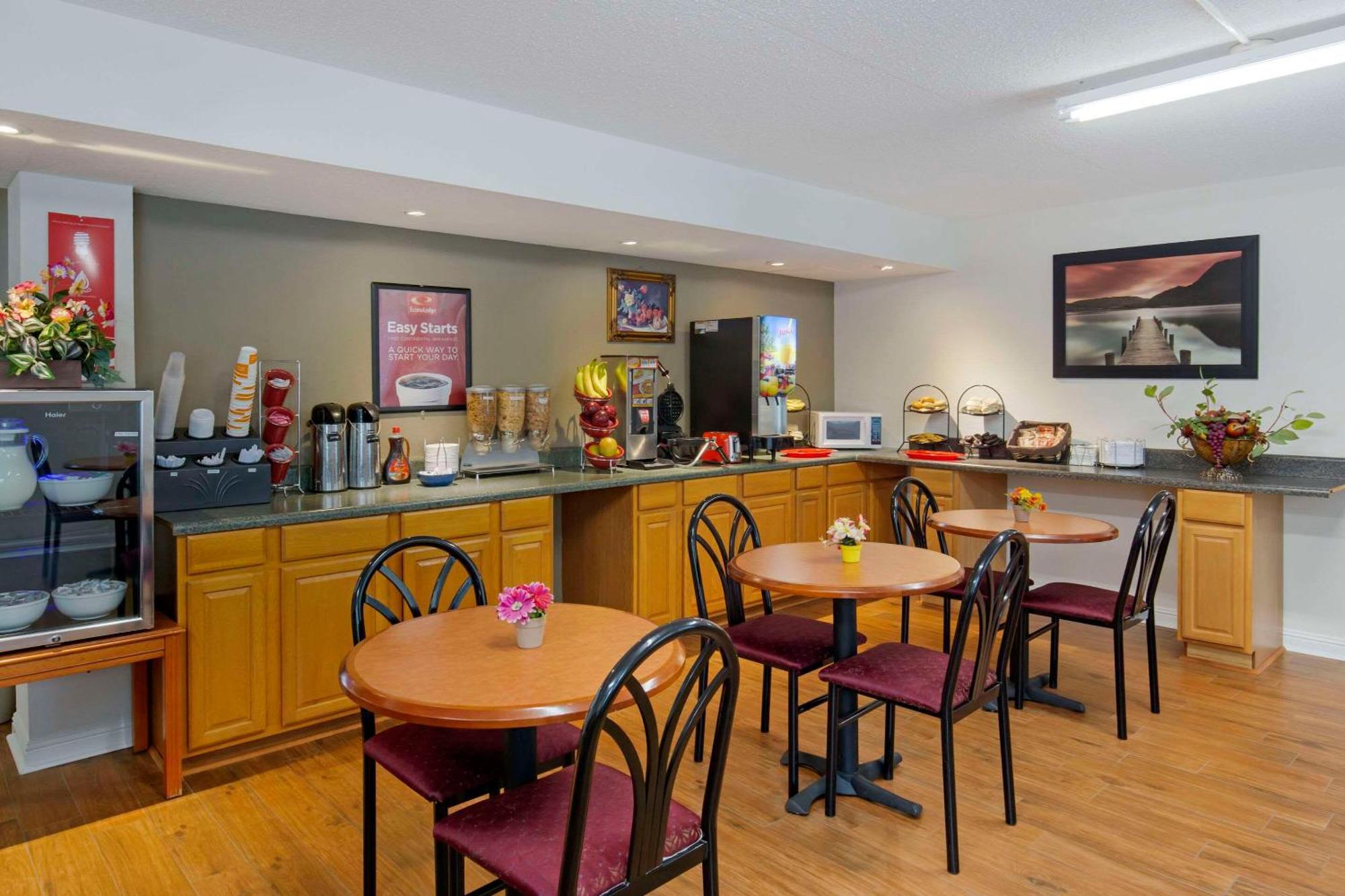 Econo Lodge & Suites Southern Pines Zewnętrze zdjęcie