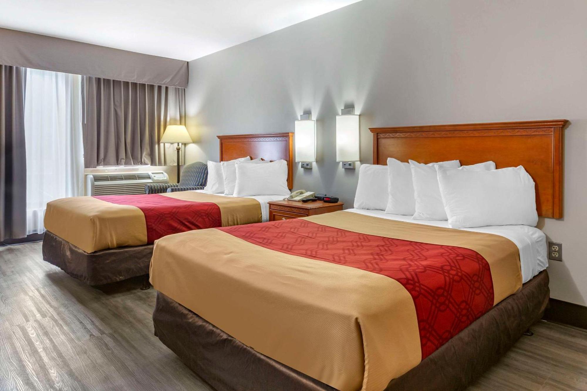 Econo Lodge & Suites Southern Pines Zewnętrze zdjęcie