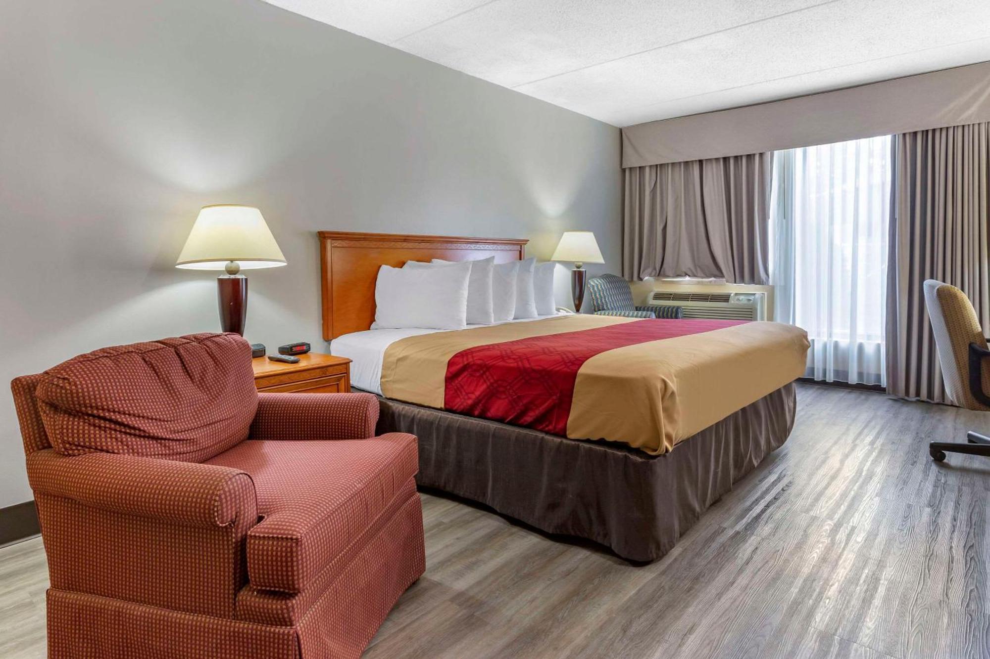 Econo Lodge & Suites Southern Pines Zewnętrze zdjęcie